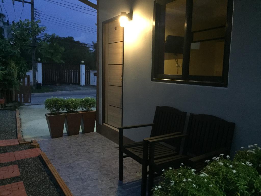 Hotel Chill Land House Bang Tao Beach  Esterno foto