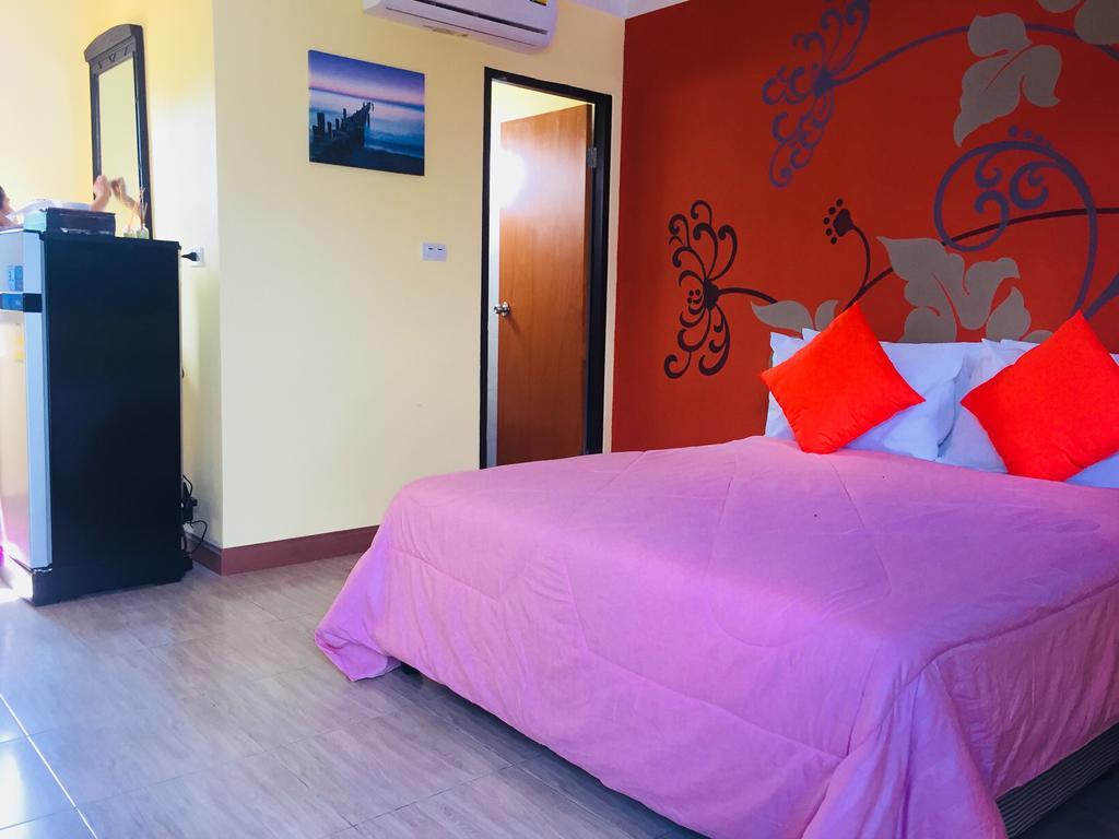 Hotel Chill Land House Bang Tao Beach  Esterno foto